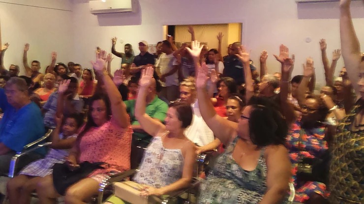 Greve termina, mas manifestações e paralisações continuam