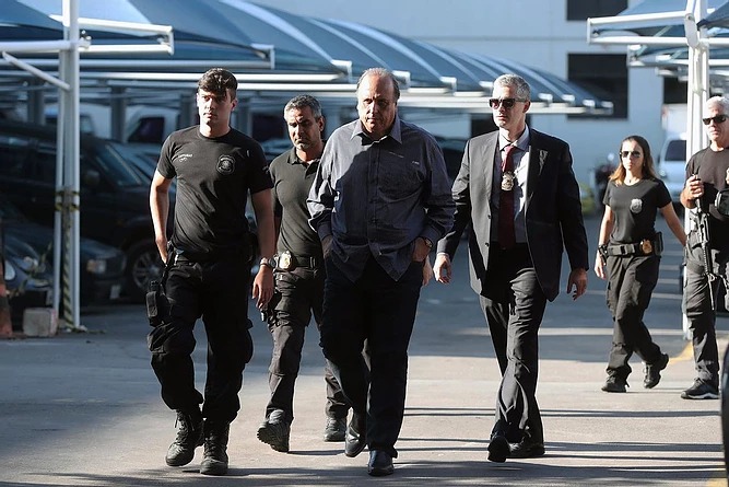 GOVERNADOR DO RIO, PEZAO, É PRESO NA LAVA JATO